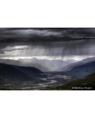 MR3692 High valley of the Yangtse river