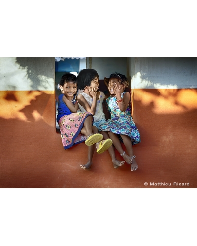 MR6142 Girls from Jarkhand