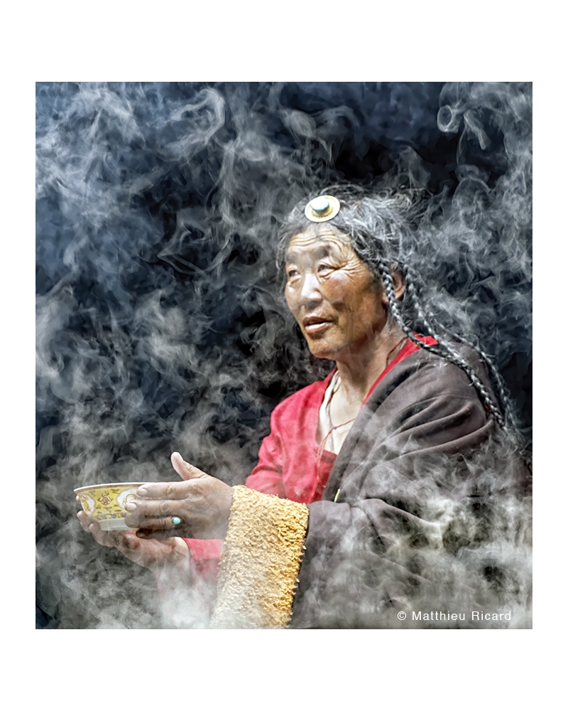 MR4642C Tibetan nomadic woman