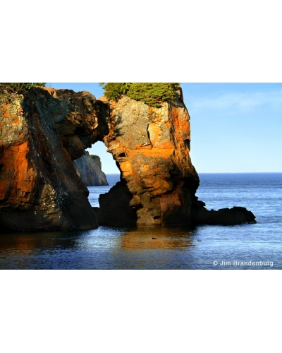 DOS19 Lake Superior arch and beaver