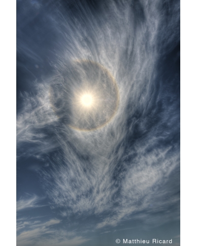 MR6927 Solar halo