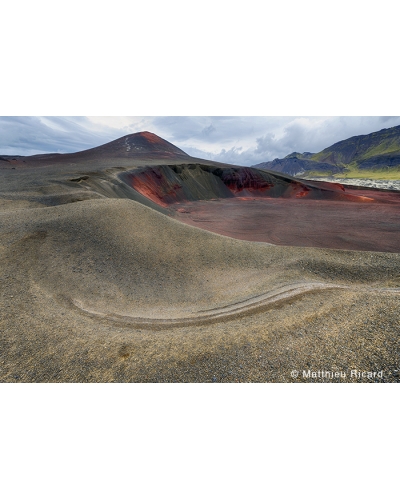 MR7673 Red lava fields of Búðahraun