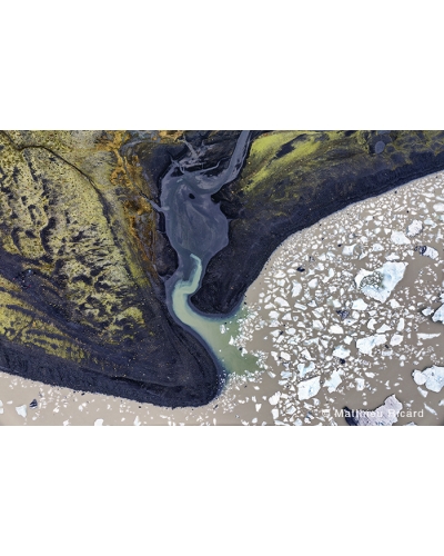 MR7870 Glacial lagoon