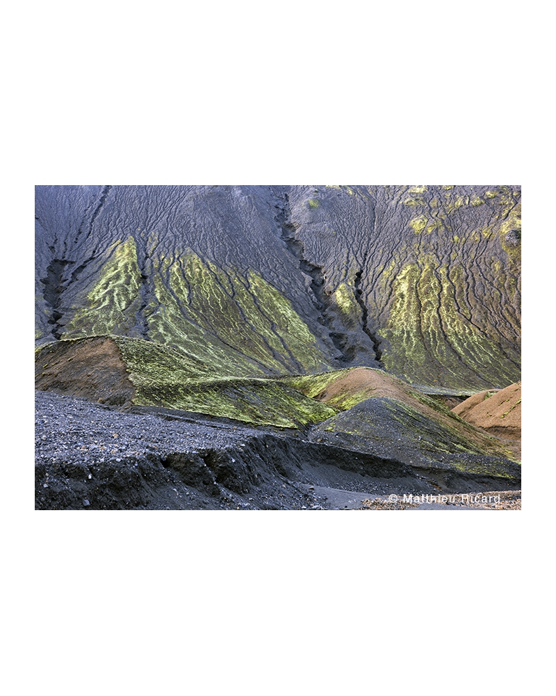 MR7934 rhyolitic mountains