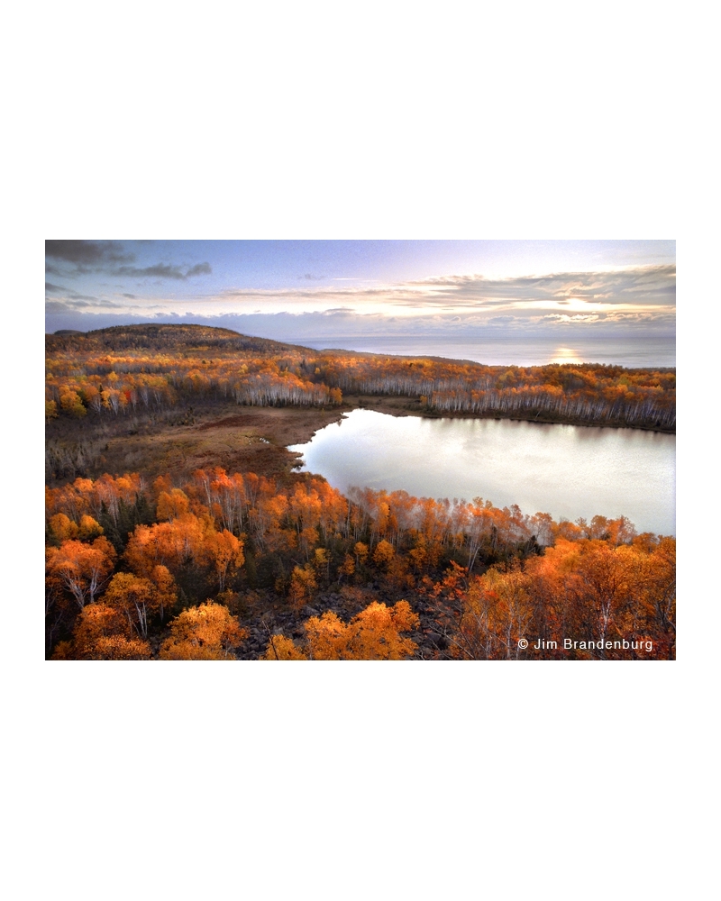 Day17 Raven lake with Lake Superior