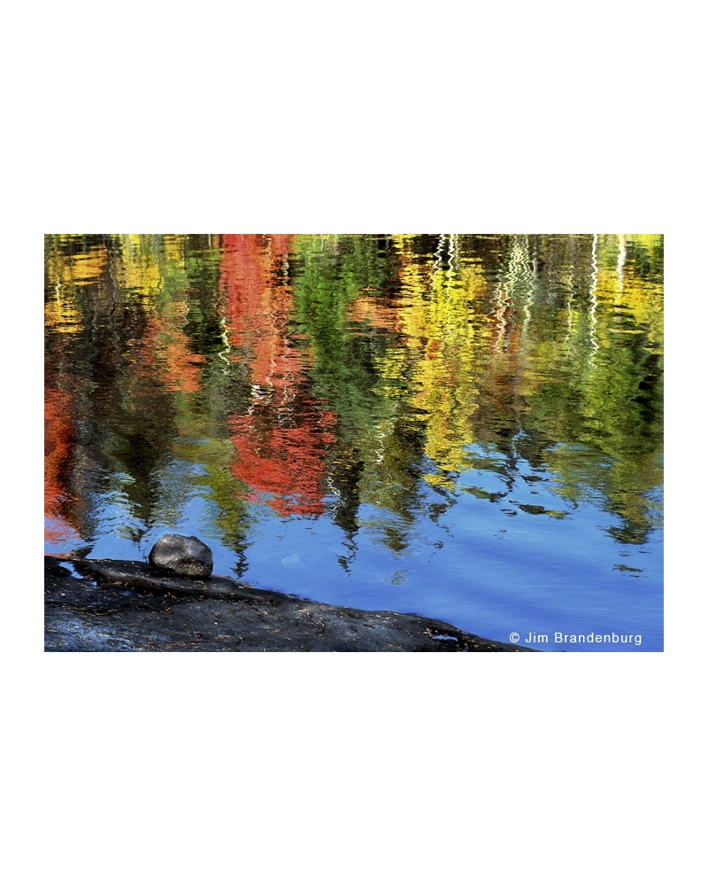 NW564 Lac La Croix reflection
