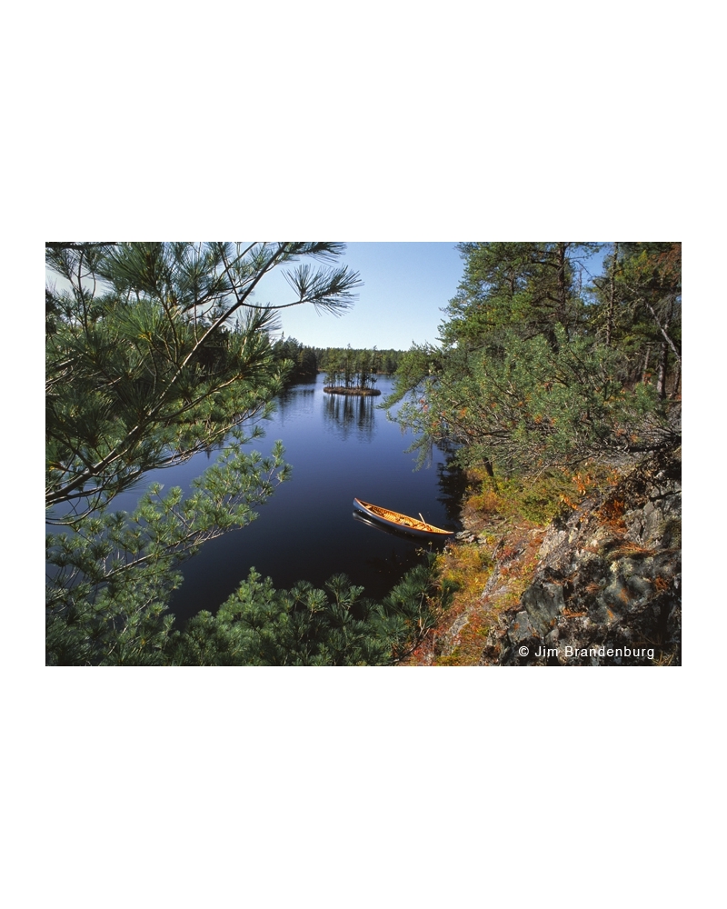 NW579 Discovery lake with Seliga canoe